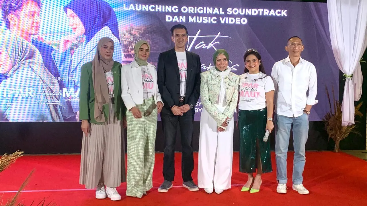 Melly Goes, Mytha Lestari berkolaborasi dalam lagu original soundtrack film Ipar Adalah Maut. (Liputan6.com/Jihan Rafifah)
