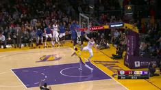 Berita video game recap NBA 2017-2018 antara LA Clippers melawan LA Lakers dengan skor 121-106.