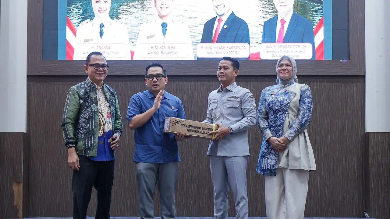 Kegiatan Fasilitasi Pendaftaran Penduduk melalui Layanan Jemput Bola di Kota Banjarmasin, Kalimantan Selatan, oleh Dukcapil Kemendagri. (Istimewa)