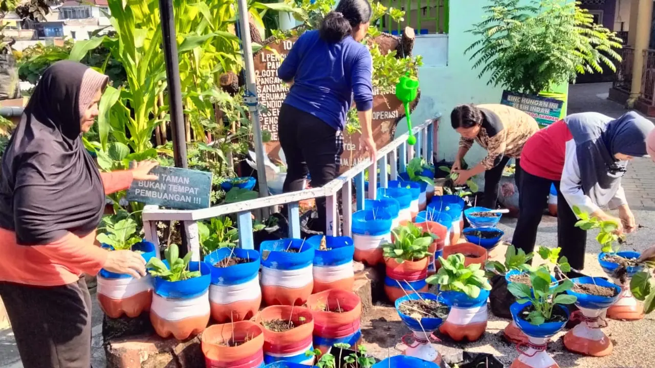 Berdayakan Lahan Terbatas, Kampung Palm Eco Green Village Malang Makin Asri Berkat Program BRInita