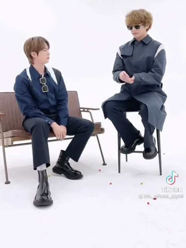 Intip Gaya Keren BTS dalam Interview Billboard, Pakai Outfit Total Rp 270 juta