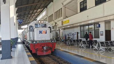 Operasi Kereta Daop 2 Alami Keterlambatan Pascagempa Pangandaran
