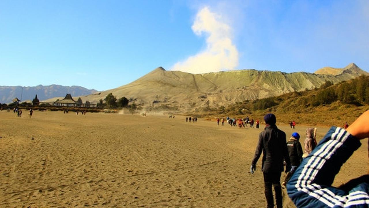 Menjelajahi padang pasir Bromo