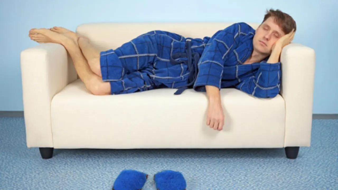 Kumpulan Cara Menjaili Teman yang Lagi Asyik Tidur, Bikin Ngakak!
