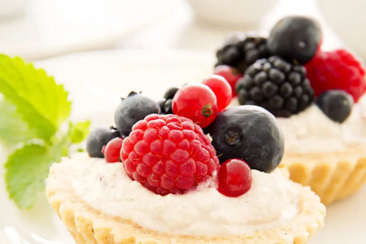 (c) shutterstock