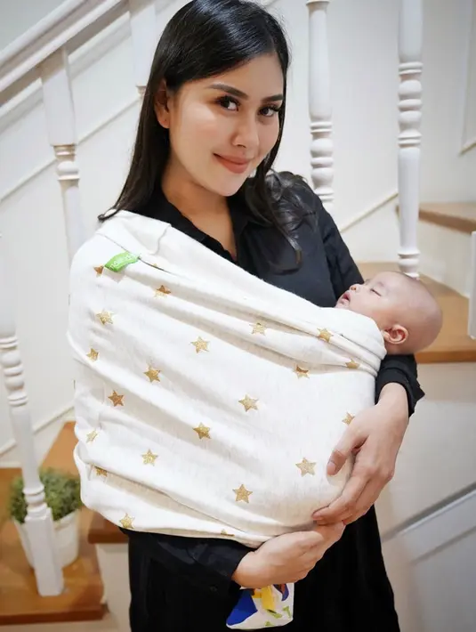 (Instagram/syahnazs)