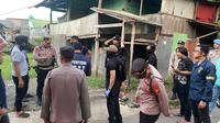 Tim Densus 88 Antiteror menangkap satu terduga anggota kelompok teroris yang aktif menyebarkan propaganda dan ajakan aksi teror melalui media sosial di Gowa, Sulsel. (Foto: Tim Humas Densus 88)