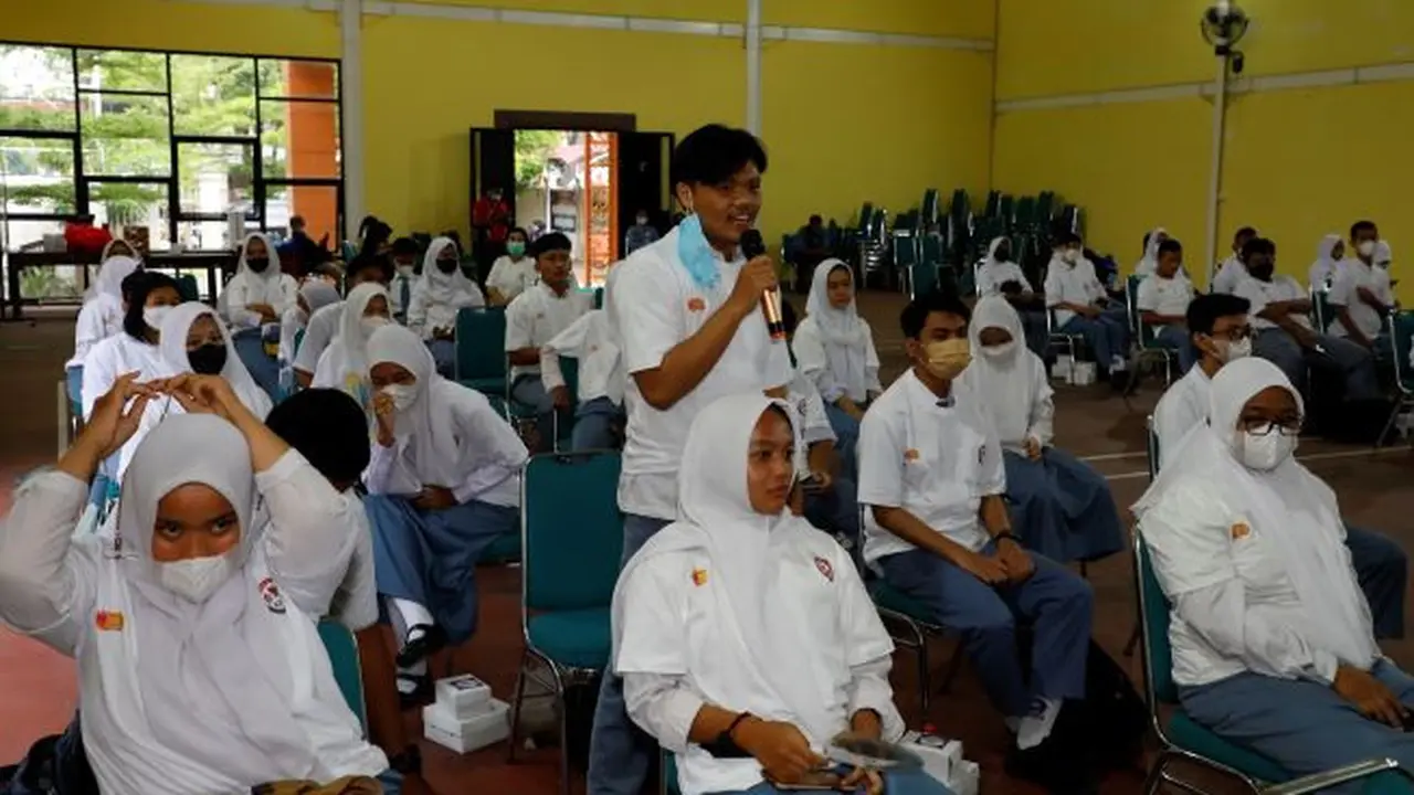 Gerakan Literasi Sejuta Pemirsa (GLSP) Komisi Penyiaran Indonesia (KPI) yang dilaksanakan di SMA 1 Purwodadi, Jawa Tengah. (Foto: KPI/Liputan6.com)