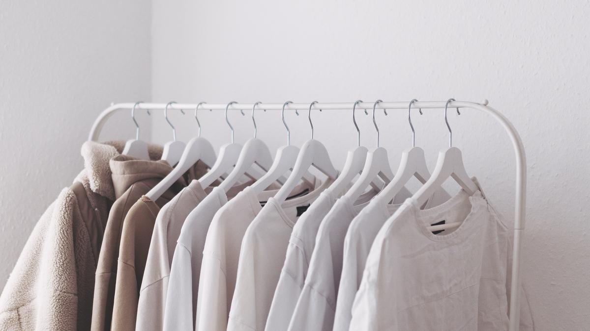 Tips Mencuci Baju Putih agar Tidak Menguning
