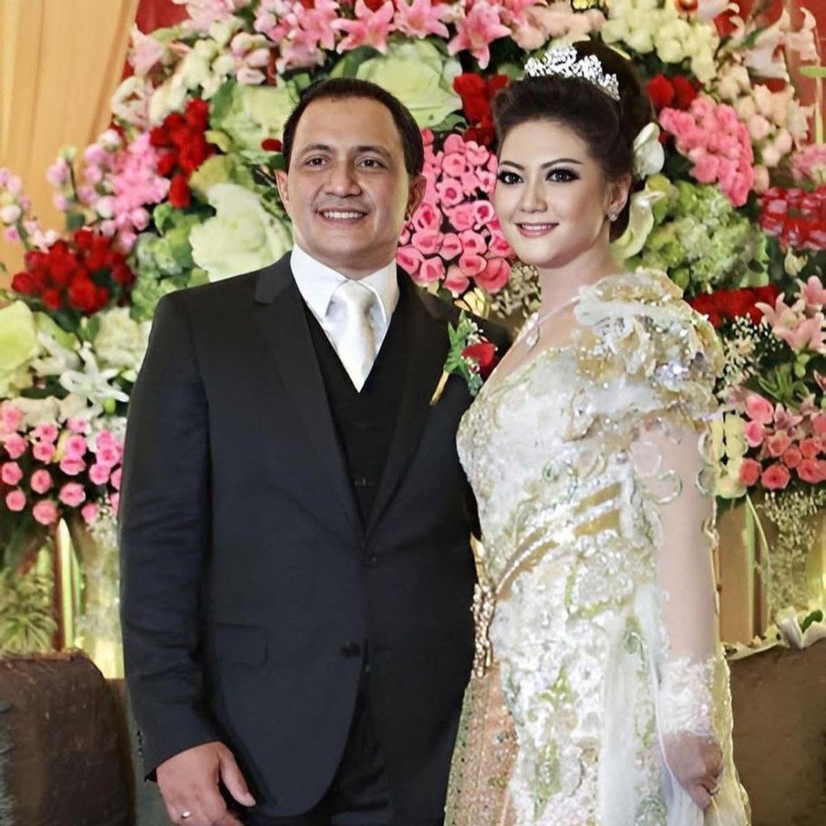 Tak Hanya Luna Maya, Deretan Artis Indonesia Ini Baru Menikah di Usia 40 Tahunan