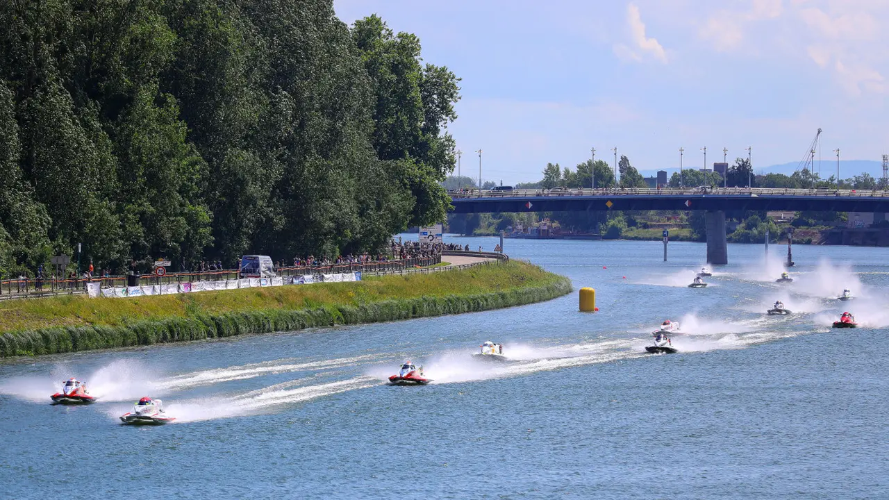 F1 Powerboat atau FI H20 World Series di Danau Toba, Sumatera Utara akan diselenggarakan pada 23 Februari 2023
