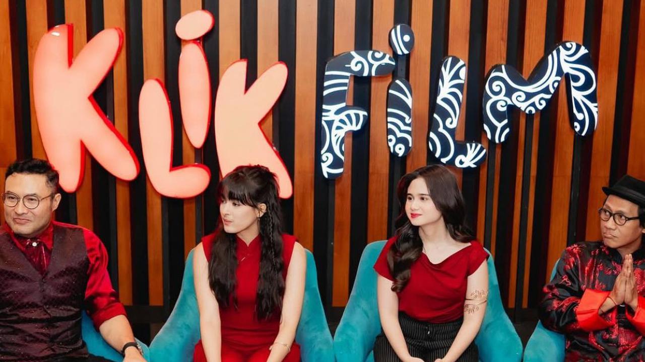 Potret Tissa Biani Memukau di Launching Film '7 HARI UNTUK KESHIA', Busana Merah yang Memesona