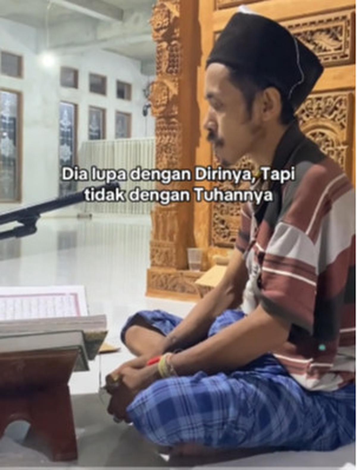 ODGJ ini Lupa pada Dunia, Tapi Tidak dengan Tuhannya