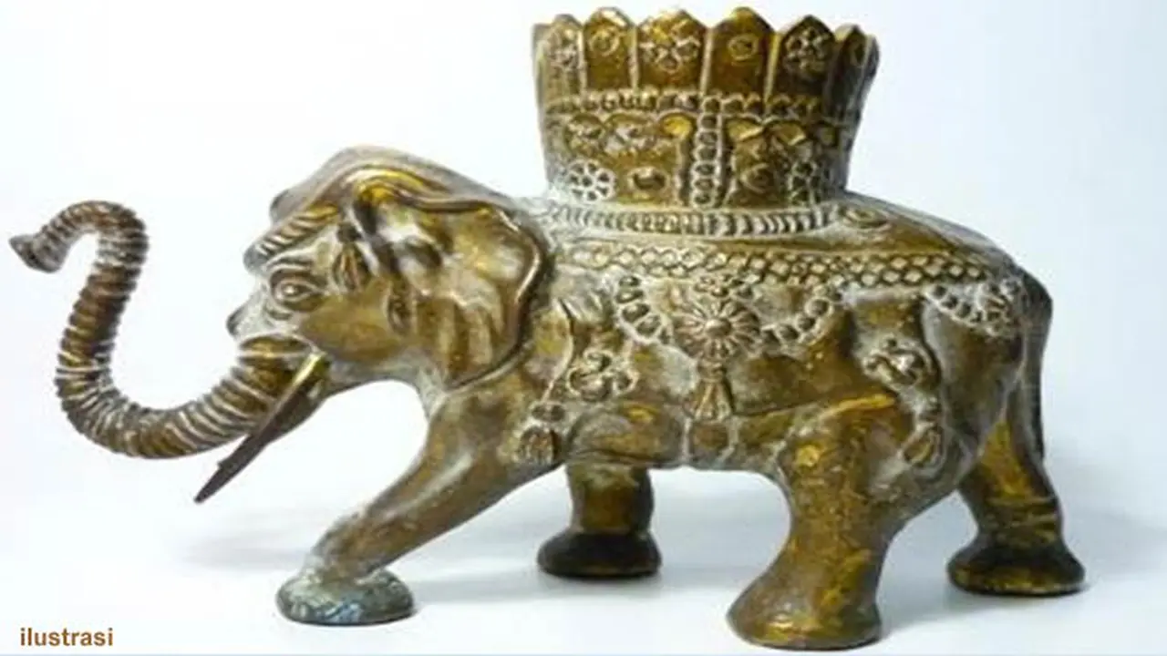 patung-gajah-131226b.jpg