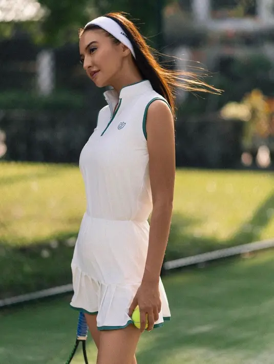 Body goals Raline Shah pun jadi sorotan publik. Tak sedikit dari netizen juga menyebut Raline semakin cantik