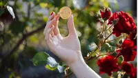 Kripto atau Crypto. Foto: Unsplash/Raphael Wild