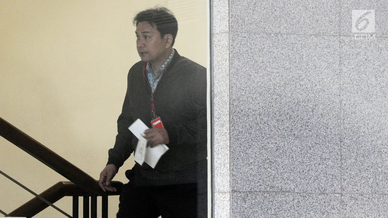 KPK Periksa Anggota DPR Aziz Syamsuddin
