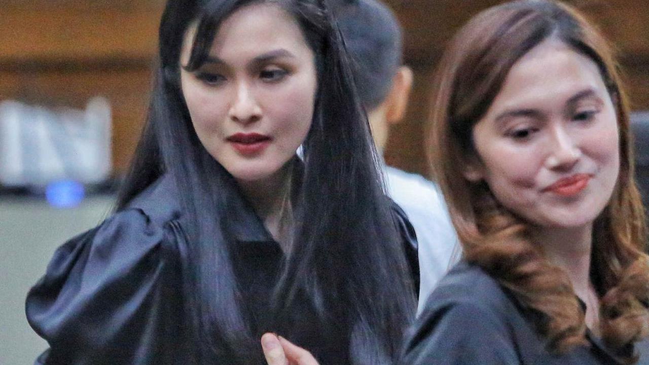 Sandra Dewi mengaku tidak tahu besaran harga atau biaya yang dikeluarkan Harvey Moeis untuk membeli beberapa mobil mewah itu lantaran tidak pernah menanyakan. Setelahnya, hakim pun mengulas soal pemberian pesawat.&nbsp;Foto: Liputan6.com/Angga Yuniar<br>