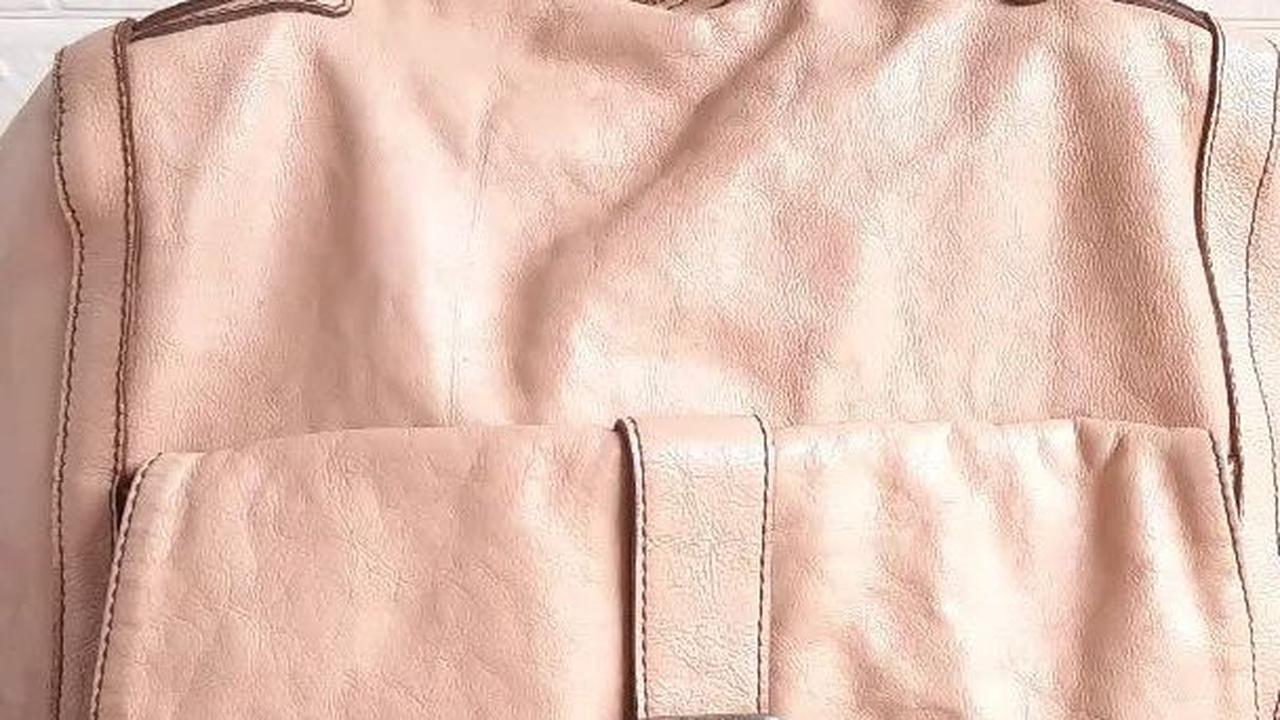 Pilih Tas Selempang yang Besar untuk Kerja dan Kuliah