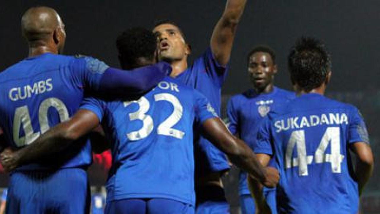 Preview IIC 2012: Arema vs Persipura, berebut tahta