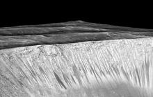 Ini wujud permukaan Mars yang dibentuk oleh air