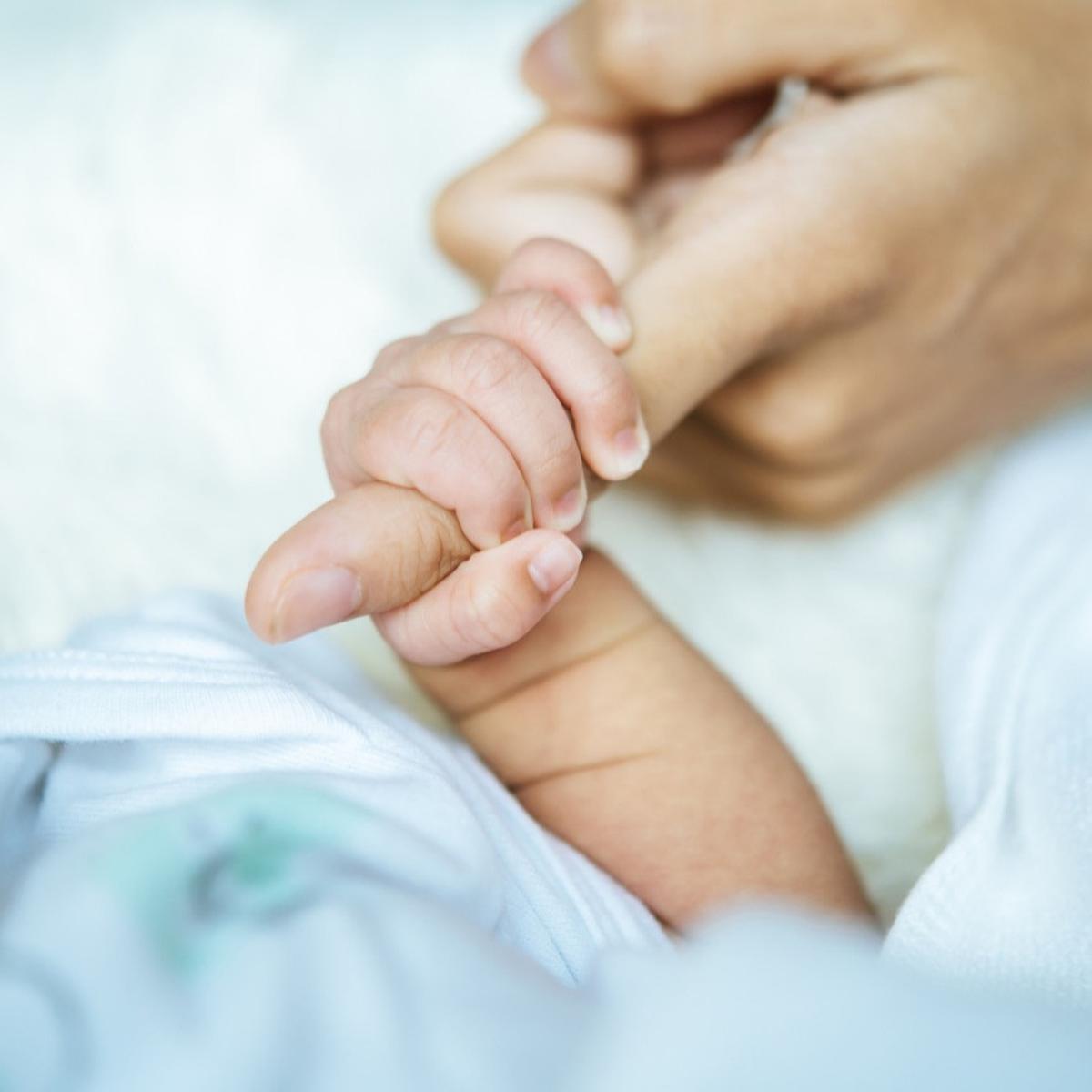 Ilustrasi bayi, kelahiran bayi
