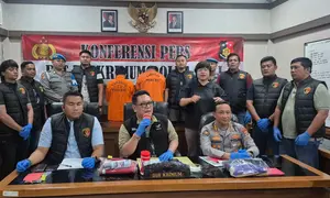 Polisi ungkap kasus pencoretan bendera Merah Putih oleh dua pemuda di Jembrana Bali (Destarita Rahmawati/Liputan6.com)