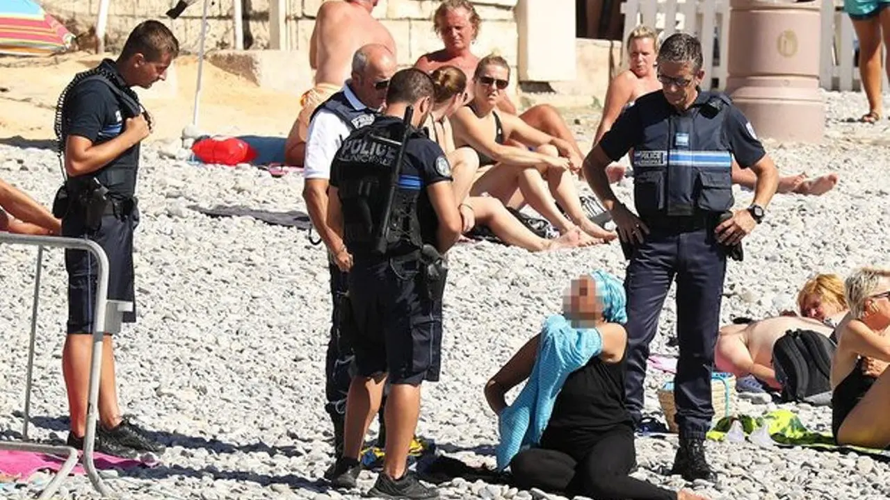 Mengenakan Burkini Merupakan Provokasi, Benarkah?