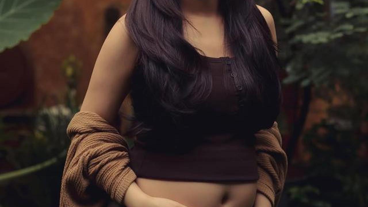 Hanggini Umumkan Kehamilan Pertama, Ini 6 Potret Maternity Pamer Baby Bump