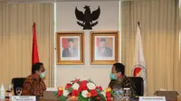 Kepala PPATK Dian Ediana Rae dan Menteri Dalam Negeri Tito Karnavian, Selasa (16/6/2020). (Dokumentasi PPATK)