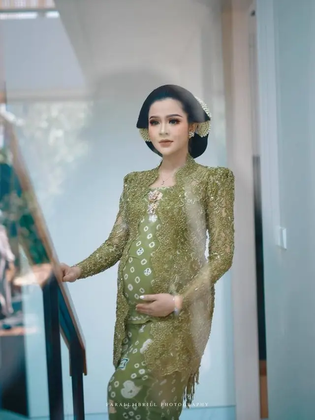 7 Momen Mitoni Kehamilan Bella Bonita Istri Denny Caknan Ini Tampil Menawan