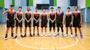 Daftar 9 pemain Timnas Basket 3x3 Indonesia saat melakukan pemusatan latihan menjelang SEA Games 2023 di GBK Arena, Senayan, Jakarta, Sabtu (08/03/2023). Skuad asuhan Fandi Andika Ramadhani dua tahap TC, yaitu 5-19 April dan 26 April-3 Mei sebelum menentukan empat pemain yang akan dibawa ke SEA Games 2023. (Bola.com/Bagaskara Lazuardi)