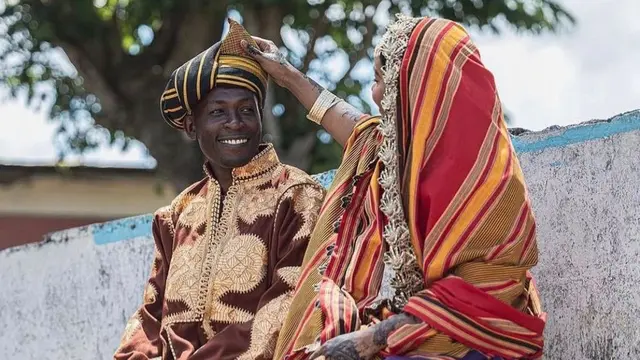 Sepasang pengantin yang baru menikah di negara Komoro di Afrika berdekatan dengan Prancis