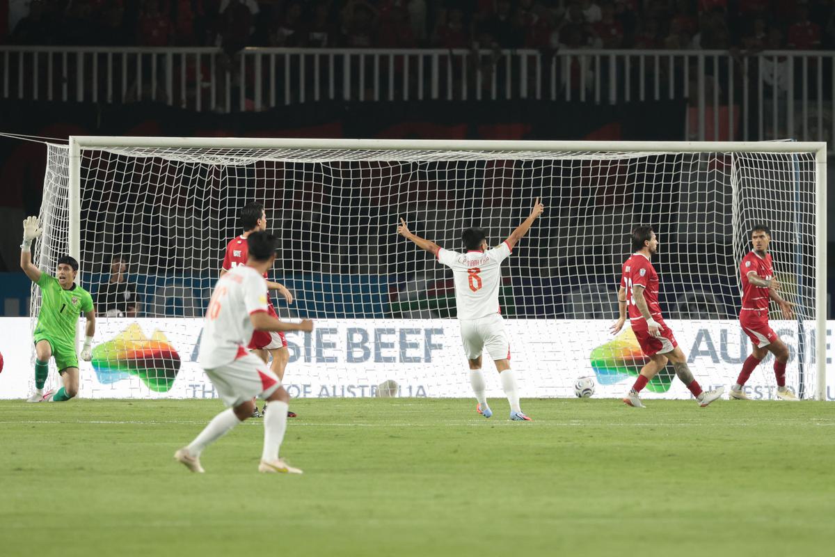 Vietnam Redam Timnas Indonesia