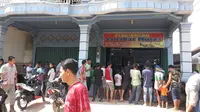 Jasad korban mutilasi ditemukan di kamar 06 di penginapan di Kabupaten Musi Banyuasin Sumsel (Dok. Humas Polsek Sungai Lilin / Nefri Inge)