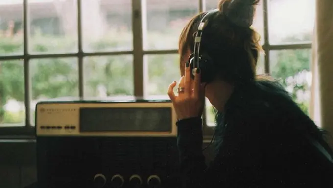 7 Lagu yang Harus Kamu Dengar Kalau Lagi Patah Hati