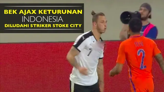 Bek Ajax Berdarah Indonesia Diludahi Striker Stoke City