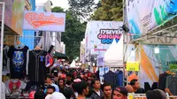 Berburu diskon dan promo di festival fashion dan kuliner di Bekasi Clothing Expo 2018. (Foto: Dok. Jakcloth)