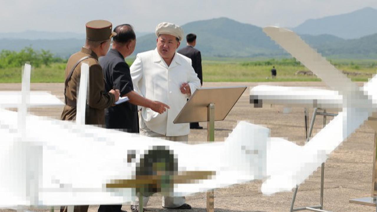 Kim Jong Un Saksikan Uji Coba Drone Bunuh Diri