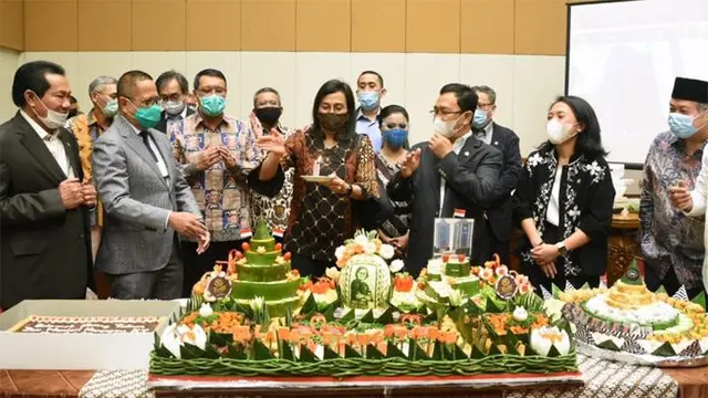 6 Momen Kejutan Ulang Tahun Menkeu Sri Mulyani, Ungkap Rasa Syukur