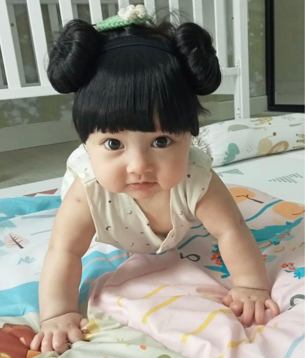 Potret Baby Launa Anak Sabrina Anggraini dan Belva Devara dengan Berbagai Gaya Rambut