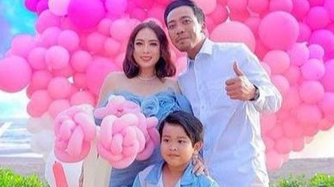 Potret Mewah dan Meriah Ultah Ke-35 'Crazy Rich Bali' Maharani Kemala, Digelar di Pinggir Pantai