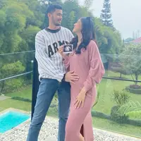 [Instagram/noviherlina]