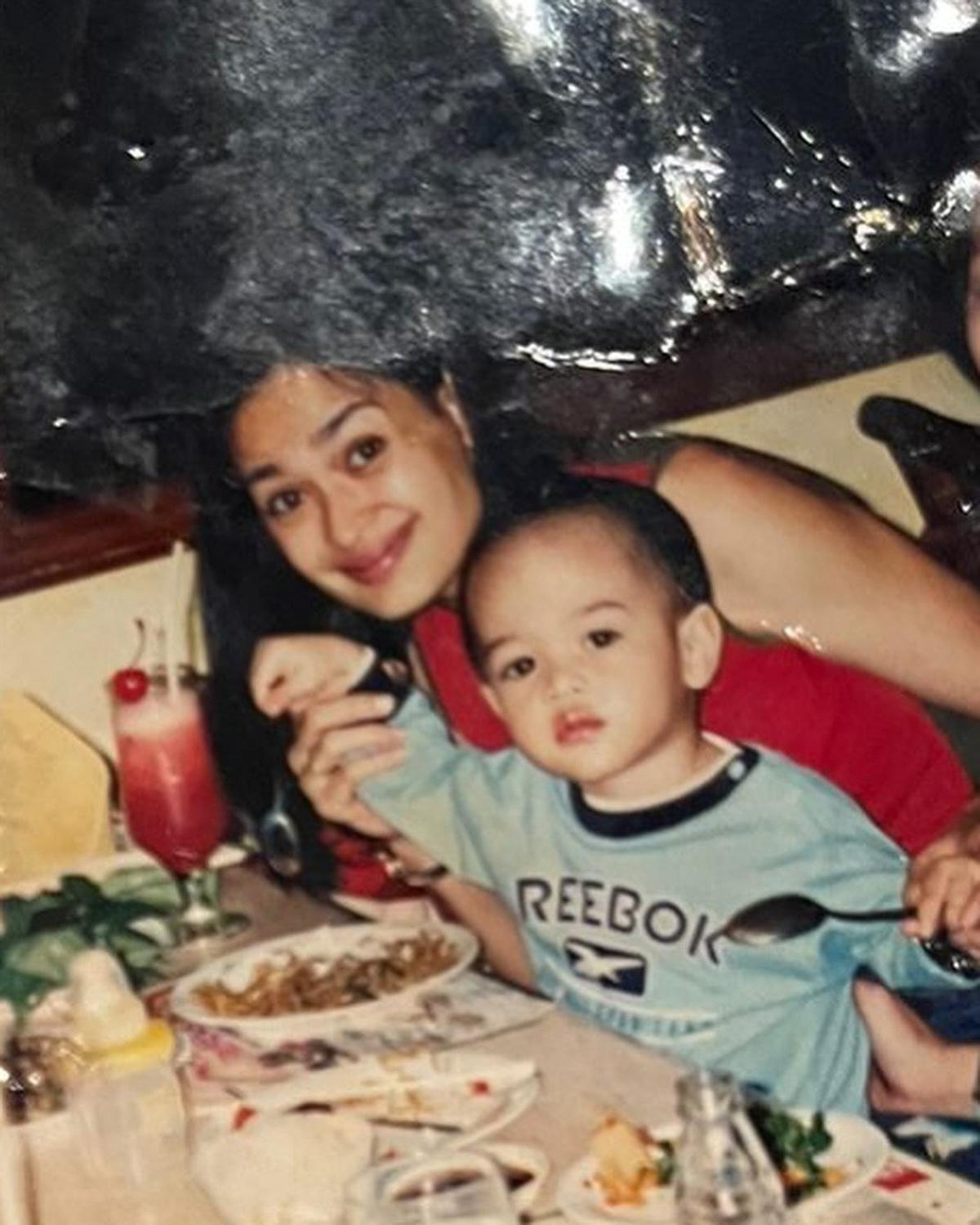 Sederet Foto Lawas Donna Harun yang Jadi Sorotan, Cantiknya Awet Sejak Dulu