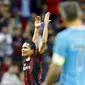 Carlos Bacca celebrates after scoring against Palermo during their Serie A soccer match at the San Siro stadium in Milan, Italy, September 19, 2015. REUTERS/Stefano Rellandini