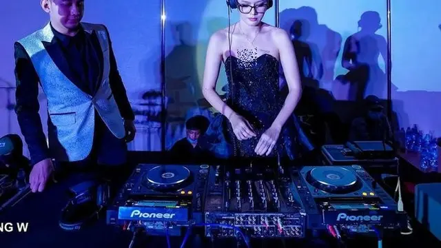 Citra Anidya rayakan ulang tahun adik (Instagram @ncit90)