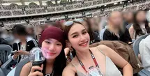 Sebagai army sejati, Ayu Ting-Ting dan Bilqis tak melewatkan konser world tour pertama BTS di Busan [@ayutingting92]