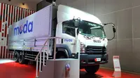 Kolaborasi dengan MODA, Isuzu GIGA FVM Disulap Jadi Truk Logistik Modern