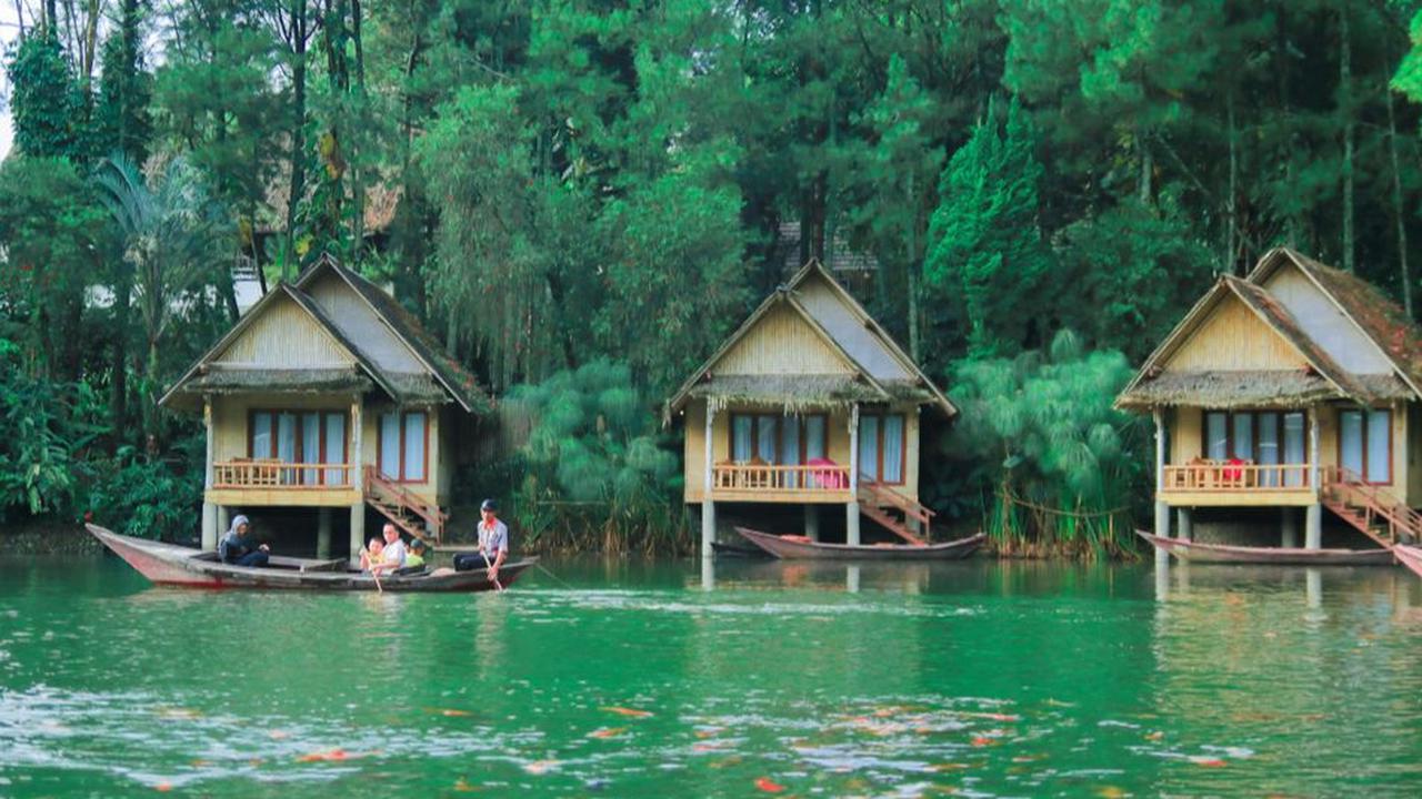 2. Garut, Tawarkan Keindahan Alam yang Menawan