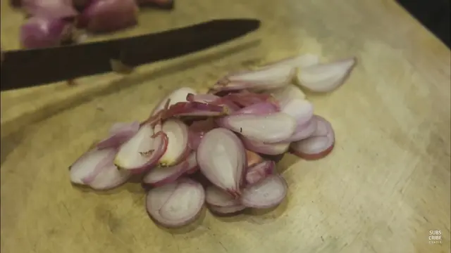 Tidak Perlu Direndam AIr, Ini Cara Bikin Bawang Goreng Renyah Berbulan-bulan